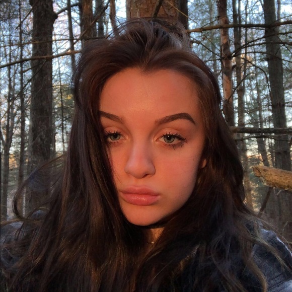 Meet your Posher, Elelizabeth - Picture 1 of 1